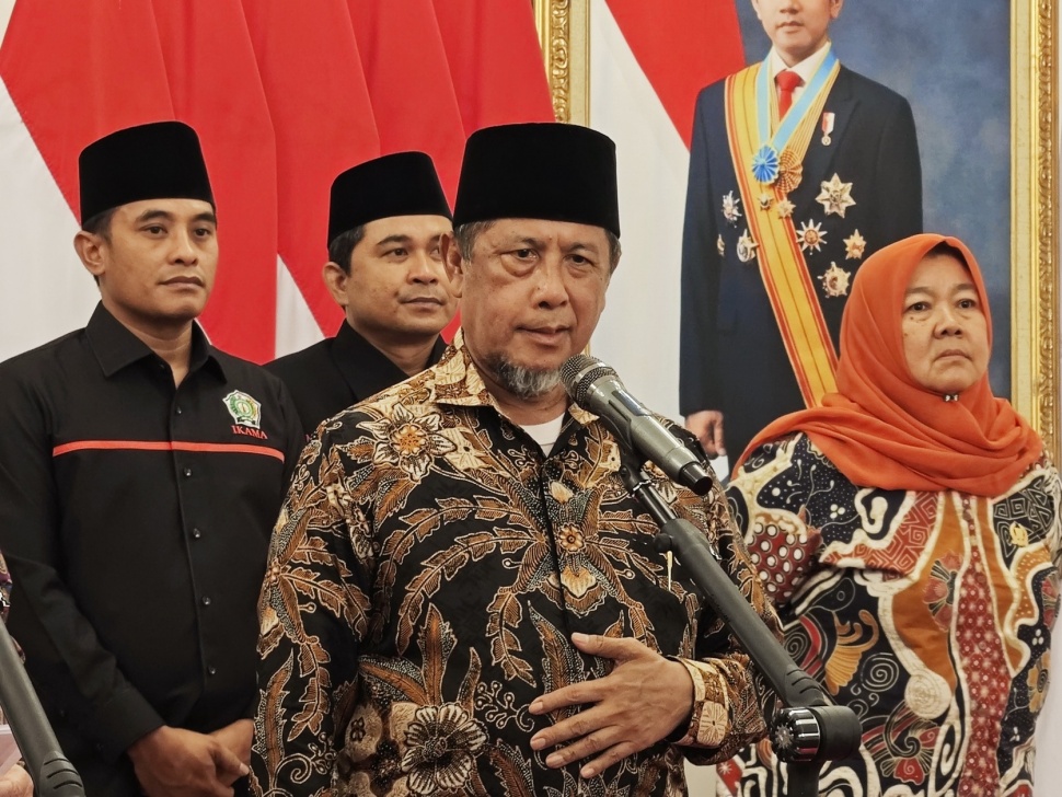 Ketua Ikatan Keluarga Madura (IKAMA) H. Muhammad Rawi di Balai Kota DKI Jakarta, Rabu (19/8/2026). [Suara.com/Adiyoga]