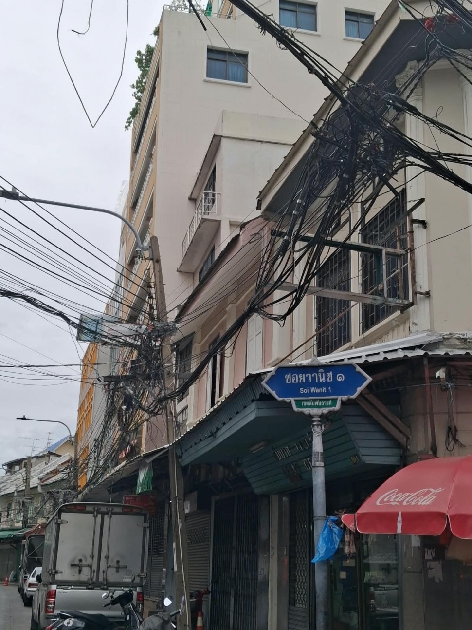 Kawasan Song Wat Road, Bangkok. (Suara.com/Vania)