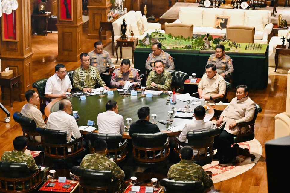 Prabowo Panggil Panglima TNI-Kapolri ke Hambalang. (Instagram/@sekretariat.kabinet)