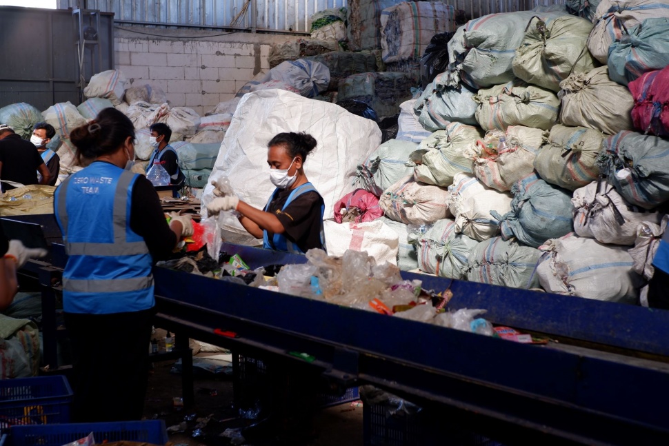 Saat Sampah Plastik Kemasan Diubah Jadi Infrastruktur Wisata, Bagaimana Caranya? (Dok. Istimewa)