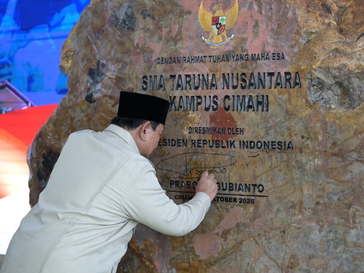 Presiden Prabowo Subianto meresmikan SMA Taruna Nusantara Kampus Cimahi di Cimahi, Jawa Barat, Jumat (30/10/2026). [Dok. Biro Pers]