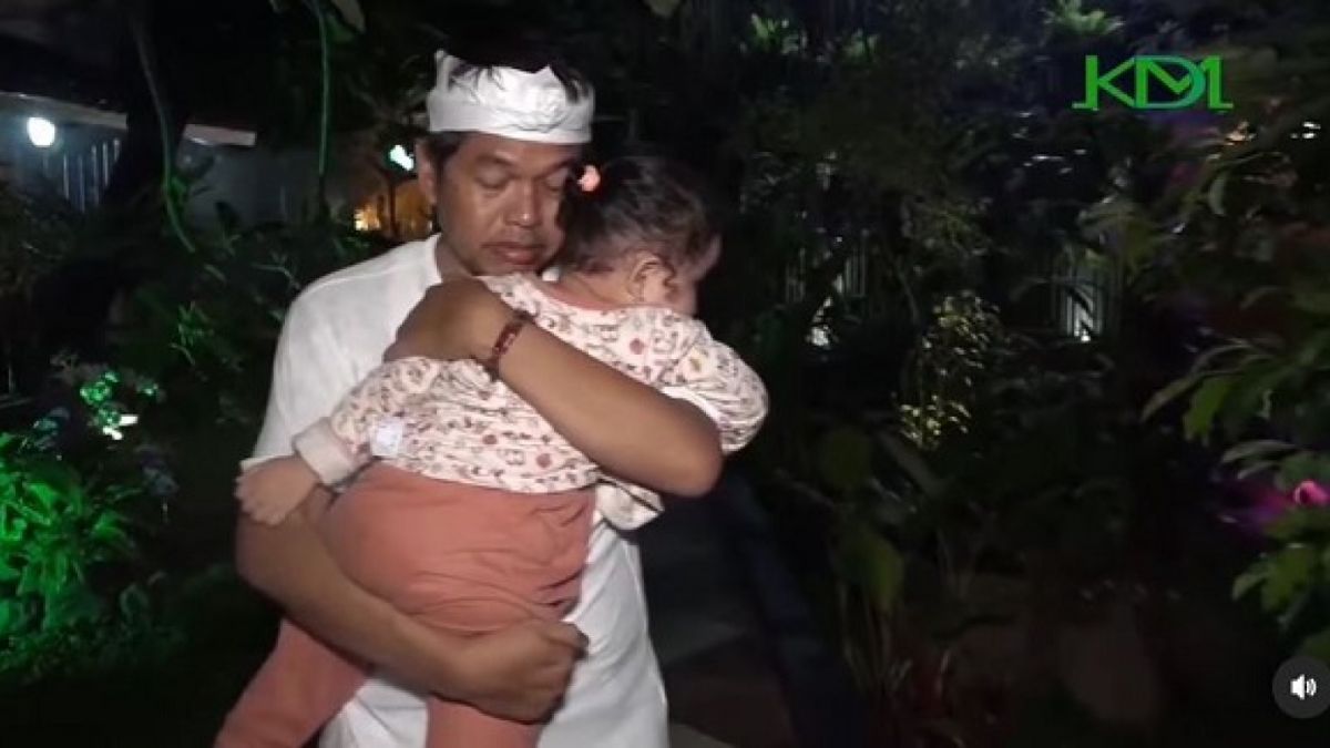 Kebersamaan Kang Dedi Mulyadi bersama anak bungsunya. [instagram.com/dedimulyadi71]