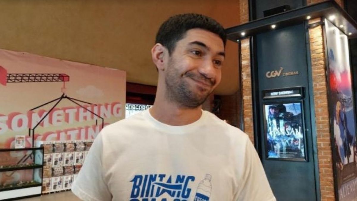 reza rahadian [(suara.com)]