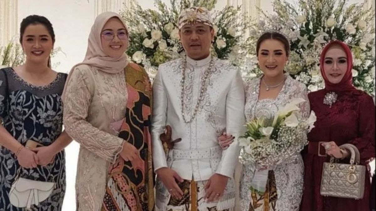 Potret Pernikahan Kiki Amalia yang Dihadiri Beberapa Public Figure [Instagram/@anneratna82]