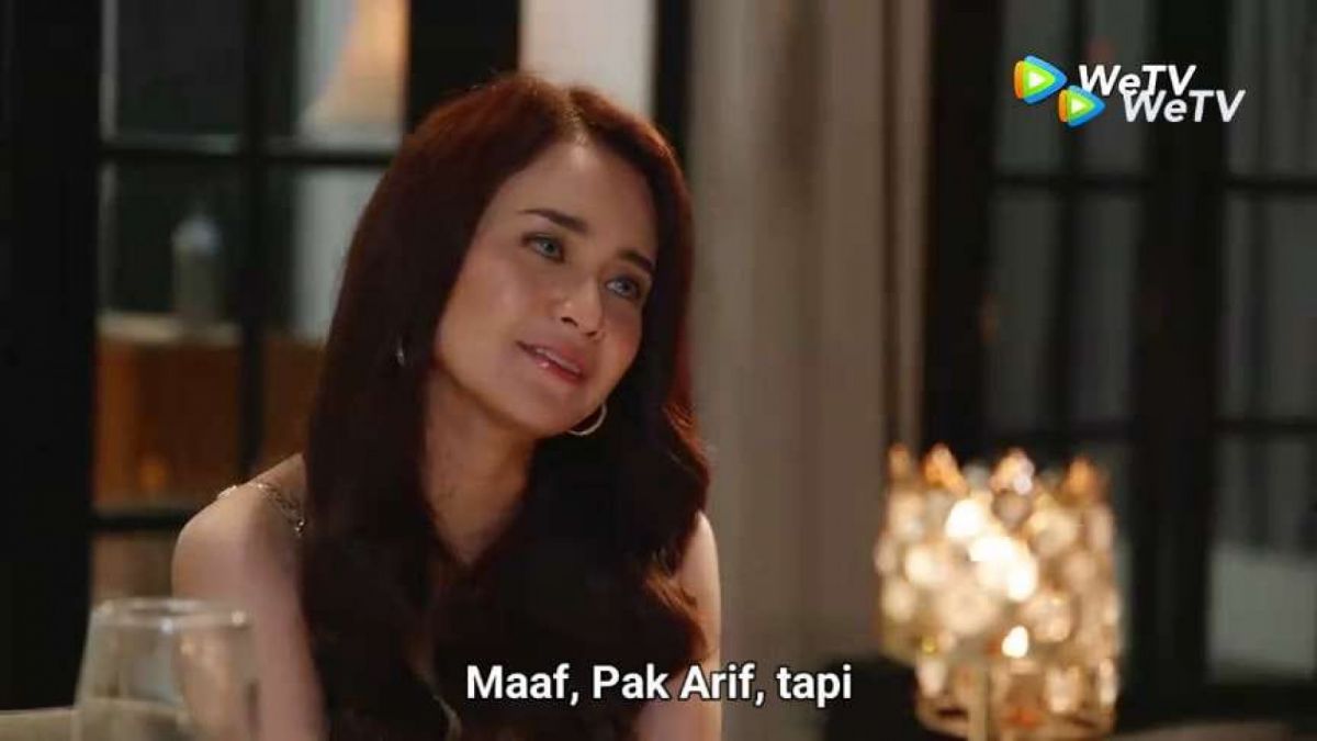 Michelle Ziudith yang memerankan Laura alias Flo dalam Series Kupu Kupu Malam di WeTv. [WeTv]