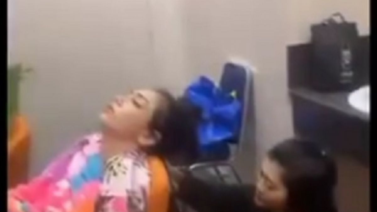 Celine Evangelista [@rumpi_nyinyir]