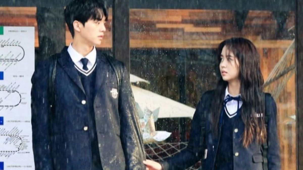 Salah satu adegan dalam film Love Alarm [Instagram/lovealarmofficial]