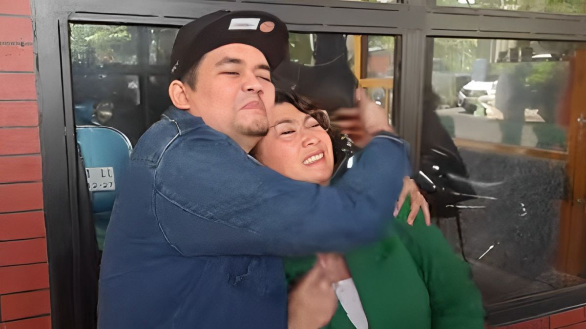 Indy Barends berikan support pada Indra Bekti dengan bentuk ucapan dan pelukan hangat sebagai sahabat dengan dari pasangan Indra Bekti danAldillaJelita [YouTube/was-was]