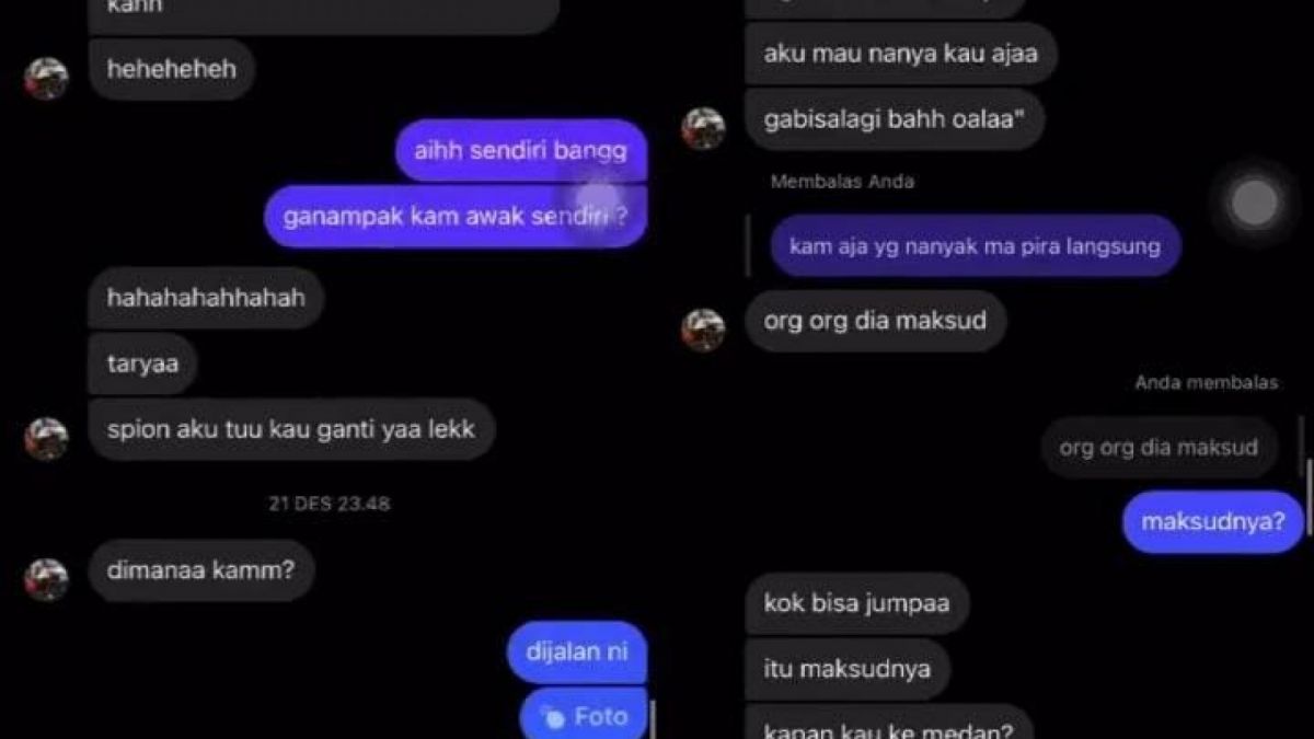 Tangkapan layar percakapan online antara Ken Admiral dan Aditya Hasibuan yang videonya beredar melalui beberapa akun twitter [Twitter]
