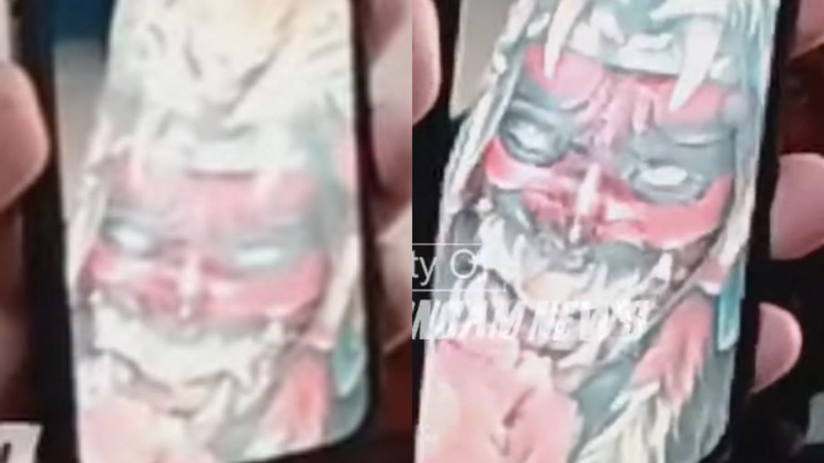 Hasil perubahan tato di punggung Rendy Kjaernett. [YouTube Seleb Oncam News]