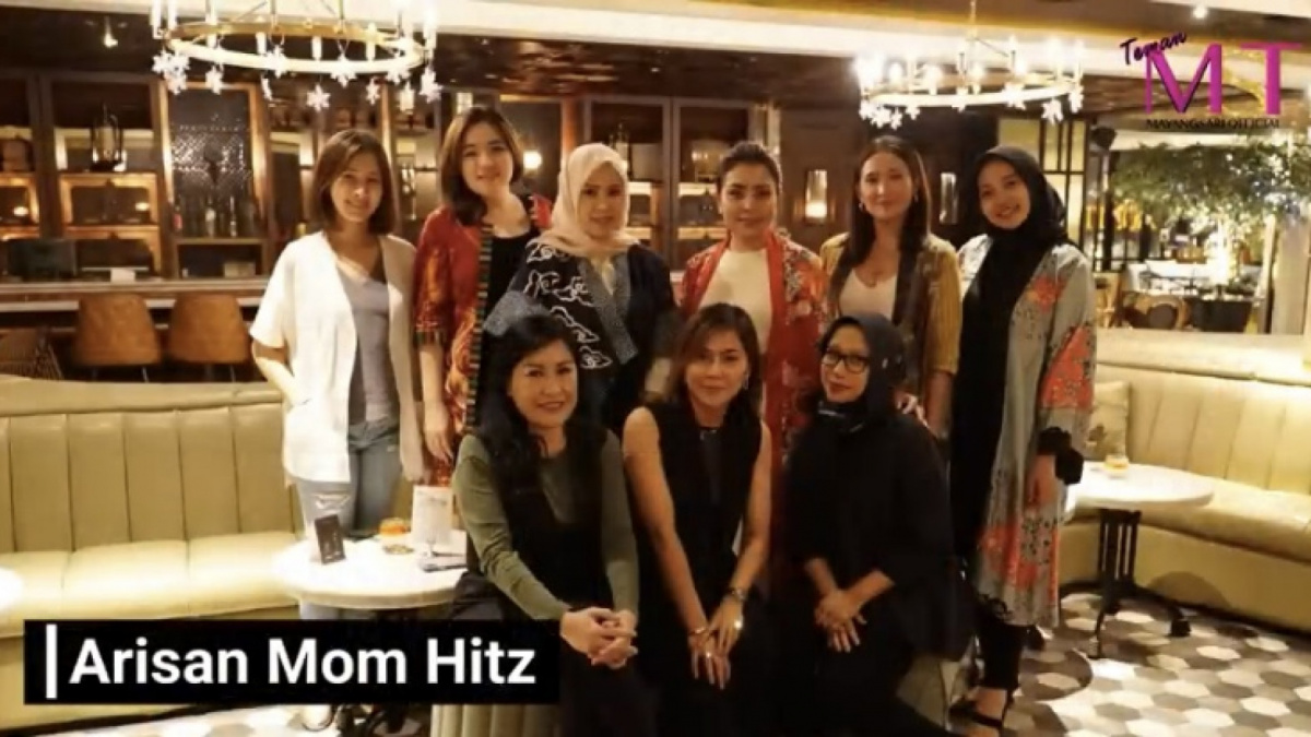 Arisan Mom Hitz [YouTube Mayangsari Channel]