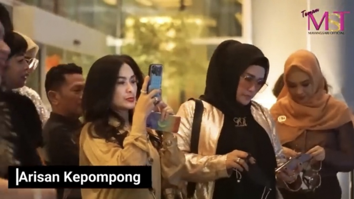 Arisan Kepompong [YouTube Mayangsari Channel]