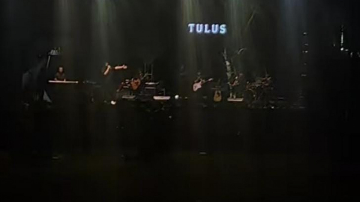 Konser Tulus di Bandung tak ramai penonton. [TikTok @insanmahaputra]