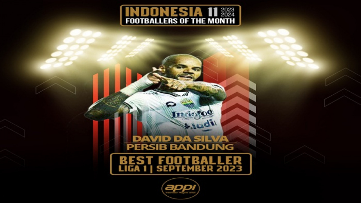 Sriker Persib David da Silva alias DDS menerima penghargaan dari APPI [(APPI)]