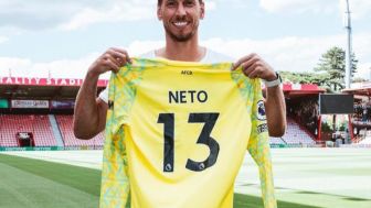 Resmi! Bournemouth Datangkan Neto, Pelapis Kiper di Barcelona