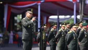 Jenderal Dudung 'Ditelanjangi' Anggota DPR, Ternyata Ini Kebiasaan KSAD yang Dinilai Suka Bikin Heboh