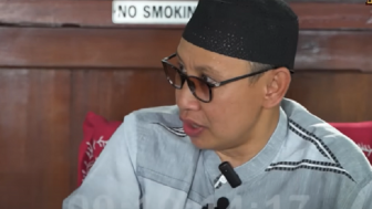 Sikap Seorang Suami kepada Istri yang Marah, Bagaimana Seharusnya? Buya Yahya Jawab Pertanyaan Pesulap Merah