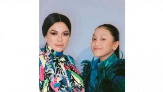 Diserang Warganet! Putri Nikita Mirzani, Lolly Berani Pasang Badan: Ngapain Malu, Dia yang Ngelahirin Kita