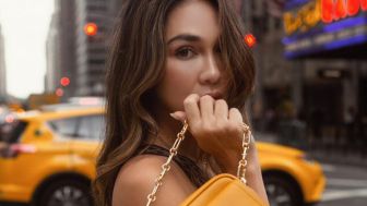 Luna Maya Dideketin Pria Beristri? ini Reaksinya dan Pengakuannya