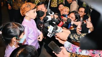 Gemes! Jan Ethes Jadi Juru Bicara Keluarga Presiden Jokowi saat Malam Midodareni Pernikahan Kaesang dan Erina, Jawabannya Lantang bikin Penasaran