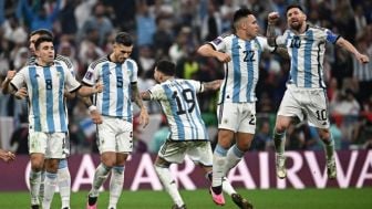 Nyaris Terkena Kutukan Lagi, Senyum Lionel Messi Bawa Pulang Piala Dunia 2022 ke Argentina