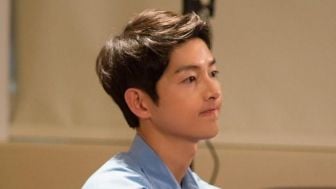 Song Joong-ki Menulis Surat tentang Berita Pernikahan dan Kehamilan Kety Louise Saunders