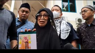 Terkuak! Ternyata Pernikahan Mantan Istri Mendiang Ustadz Arifin Ilham, Umi Yuni dan Agam Sudah Berlangsung Sejak Tahun 2022