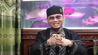 Suami Dilarang Menyusu kepada Istri? Simak Penjelasan Ustadz Fatih Risyad Berikut Ini