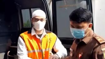 Usai Sidang Perdana, Ferry Irawan Ungkap Pernyataan Pahit Tentang Venna Melinda: Saya Bagaikan Pohon