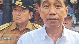 Ngelawak? Begini Momen Gubernur Lampung Tak Tahu Nama Desa yang Ia Kunjungi Bersama Jokowi, Netizen: Pantes Jalannya Nggak Diperbaiki