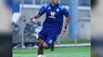 Terlihat Kembali Latihan dengan Persib Bandung, Bobotoh Harap Febri Hariyadi Segera Comeback: RX Bow is Back!