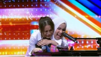 Tak Cuma Simon Cowell, Loneliness Putri Ariani Sukses Bikin Rossa Nangis Bombay