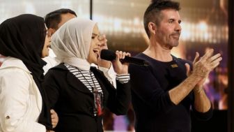 Sssttt... Ini yang Diucapkan Simon Cowell pada Putri Ariani, Pasca Gemparkan Panggung America's Got Talent 2023