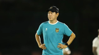 Soal Shin Tae Yong Ingin Piala AFF U-23 Dihapus, Bung Towel: Seorang Kepala Pelatih Timnas Indonesia Udah Offside!