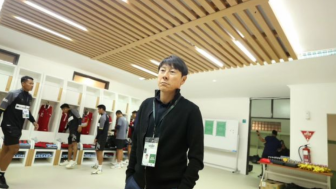 Thailand Nggak Becus Jadi Tuan Rumah Piala AFF 2023, Timnas Indonesia Dikasih Lapangan Kayak Kandang Sapi?