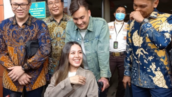 Lady Nayoan Sepakat Rujuk dengan Rendy Kjaernett, Netizen: Jangan Nakal Lagi Bang..