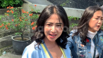 Dituding Bohong soal Gaji Pilot 200 Juta, Dewi Perssik: Itu yang Ngomong kan Pangkatnya Dibawah Mas Ruly