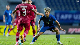 Kalah dari Timnas Indonesia U-23, Pelatih Thailand Salahkan Rumput Stadion: Lapangannya Cukup Licin!