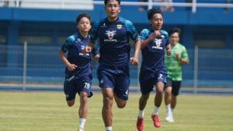 Antisipasi Cuaca Panas Jelang Berhadapan dengan Borneo FC, Pelatih Persib Bandung: Pemain Kami Sudah Siap untuk Mengatasinya