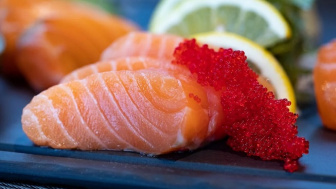 Apa Manfaat DNA Salmon bagi Kulit? Kenali Berbagai Kelebihan dari Bahan Kecantikan dan Kesehatan yang Bikin Awet Muda Ini