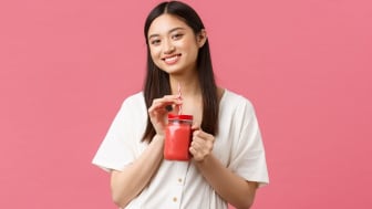 Perawatan Kecantikan dengan Minuman Kolagen Bisa Memutihkan Kulit? Ternyata Ini Faktanya Kata dr. Yessica Tania!