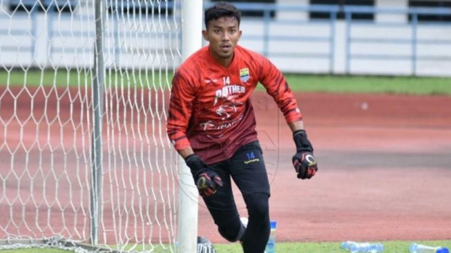 Jelang Laga Besar Persib Bandung Melawan Persija Jakarta, Kiper Persib Akhirnya Pulih!