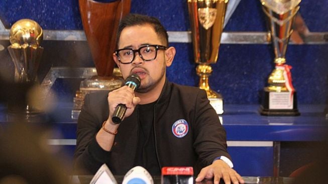 Resmi Mundur dari Jabatan Presiden Arema FC, Gilang Widya Pramana 'Juragan 99' Disambut Istri Tercinta, Shandy Purnamasari: Welcome Back Sayang