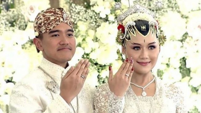 Masih Pengantin Baru, Kaesang Pangarep Sudah Bikin Jengkel Erina Gudono karena Sembunyikan Cincin dan Buku Nikah, kok Bisa?