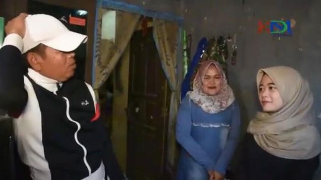 Dedi Mulyadi Kunjungi Kediaman Yessi, Netizen Salah Fokus: Pantas Minta Sertifikat Rumah