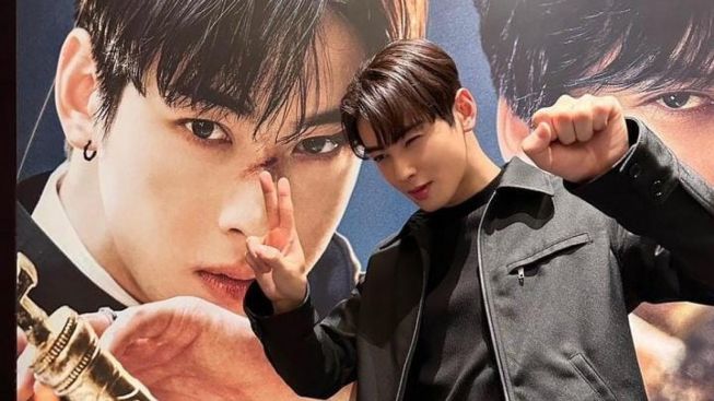 Viral Lagi! Video Cha Eun-woo Menyanyikan Lagu Sampai Ke Hari Tua, Lancarkan Banget Pelafalannya