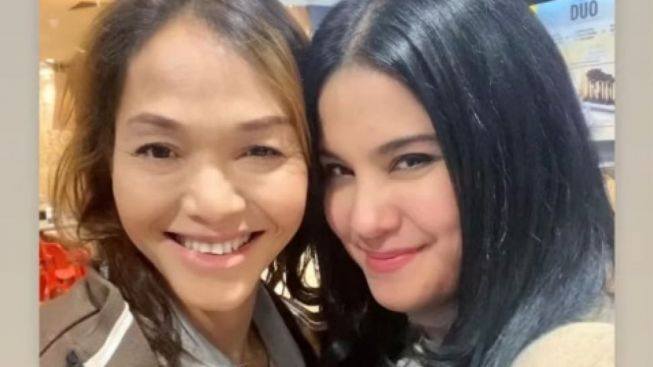 Setelah 2 Minggu di Indonesia, Akhirnya Bunda Corla Balik ke Jerman, Annisa Pohan Beri Kenangan Mengharukan