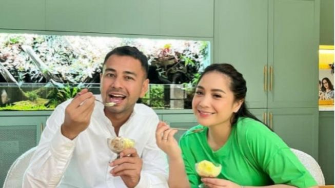 Ternyata Ini Isi Pembicaraan Raffi Ahmad dan Mimi Bayuh saat Video Call