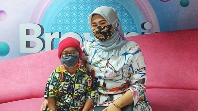 Sempat Ngaku Masih Cinta, Sosok Ini Bikin Shelvie Hana Kukuh Bercerai dengan Daus Mini?