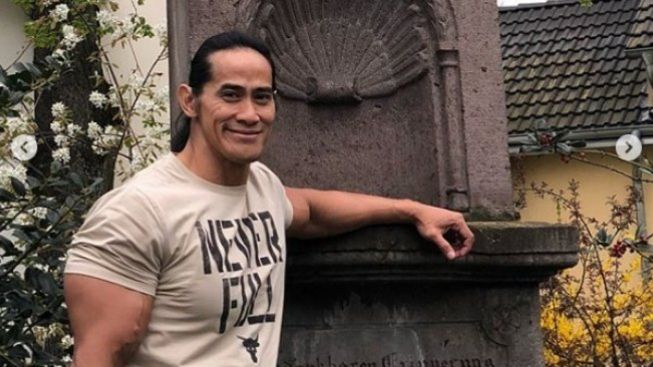 Mengapa Merokok Bikin Rileks? Ade Rai Ungkap Hal Mengejutkan